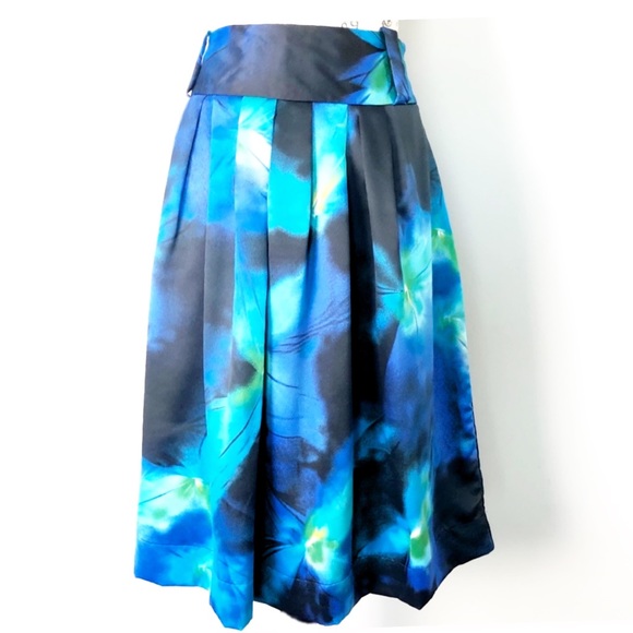 Worthington Dresses & Skirts - Worthington Watercolor Printed Silky Skirt Size 10